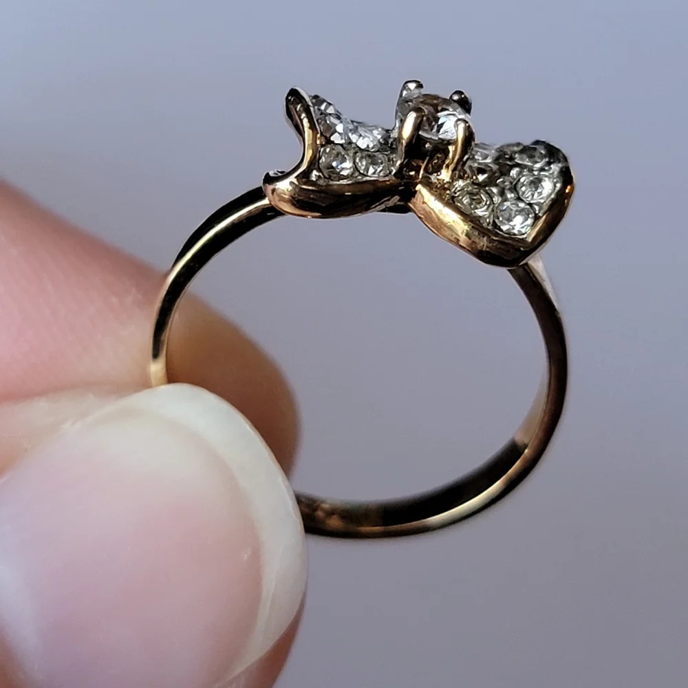 Vintage Bow Ring DAC Clear Diamond Like Stone Pave Gold Tone Size 6 ¼